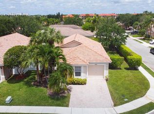 11811 SW 8th St, Hollywood, FL 33025