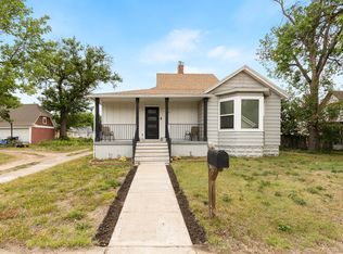 111 N 7th St, Sterling, KS 67579