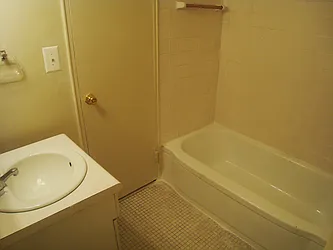 Rented by DSA Realty Midtown West