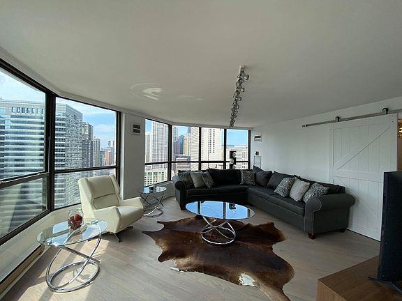 3rd image of 405 N Wabash Ave Unit 2804