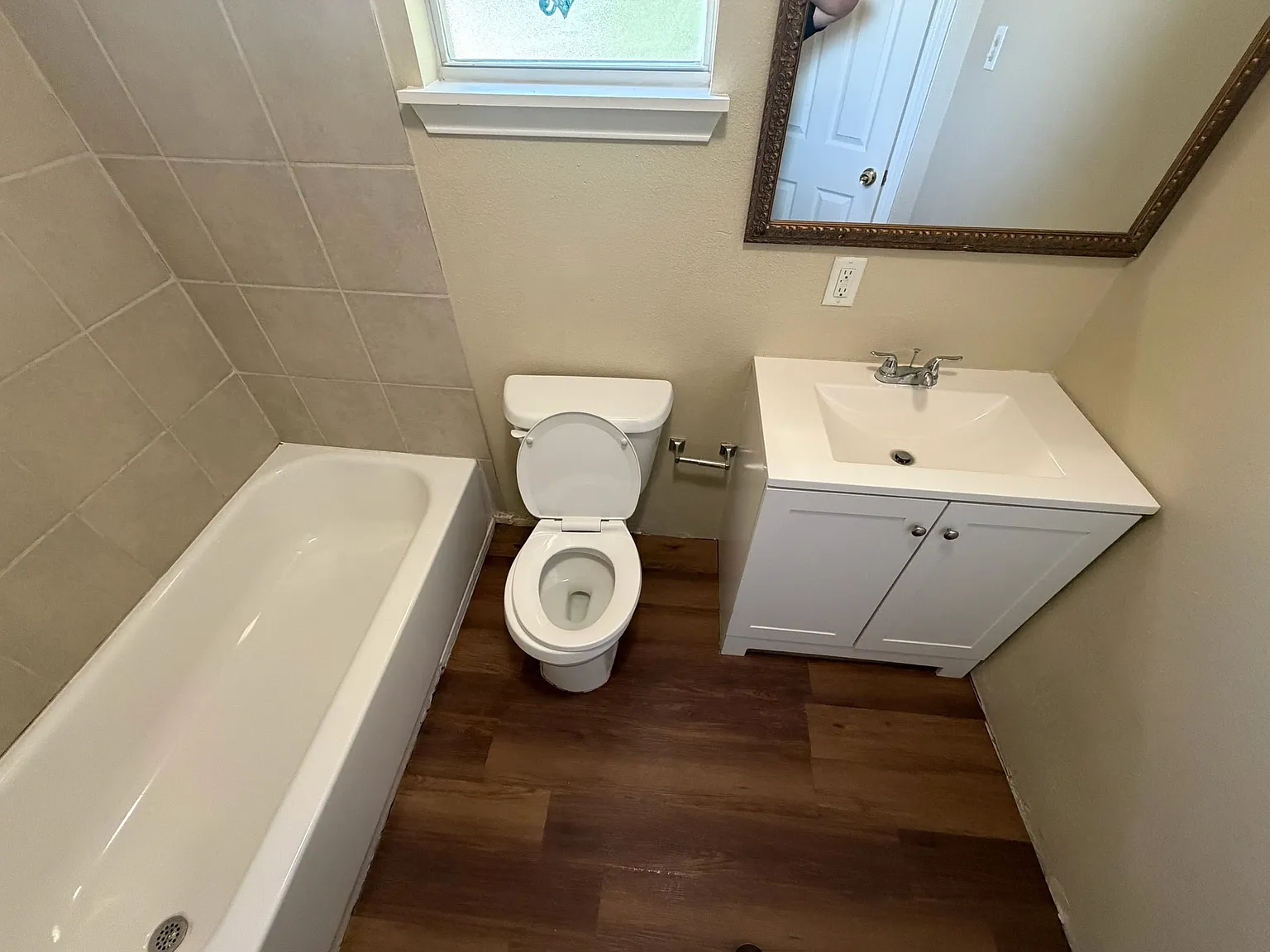 3 bed, 1032 sqft, $1,450 — Photo 3