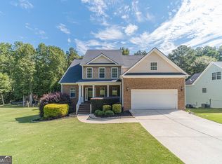 2104 Summit Ct, Loganville, GA 30052