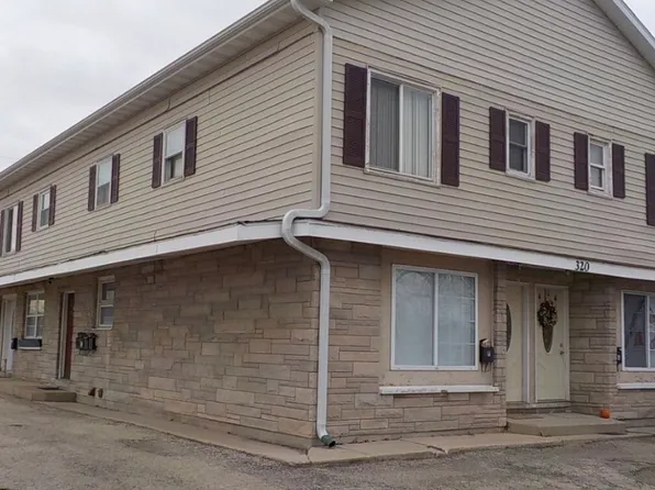 320 N 7th St #B, Rochelle, IL 61068
