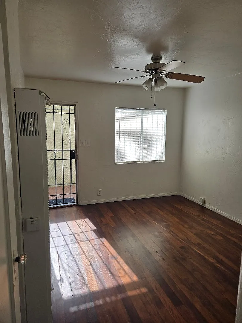 1 bed, 500 sqft, $2,050 — Photo 2
