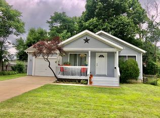 111 W Shepard St, Hartford, MI 49057