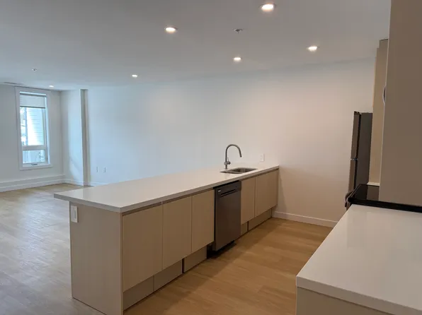 95 Caledonia Rd, Halifax, NS