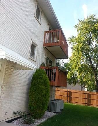 3rd image of 8643 Lawler Ave APT 1STFL