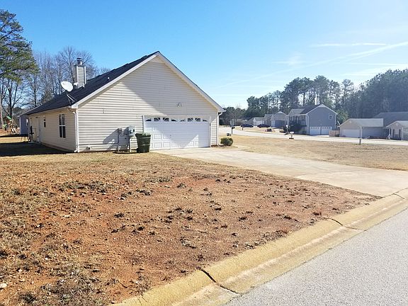 3rd image of 116 Yellowstone Dr