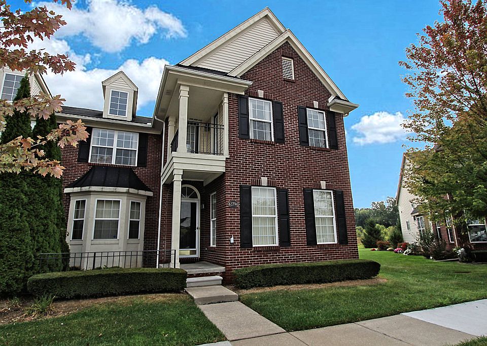 1st image of 42794 Park Cresent Dr