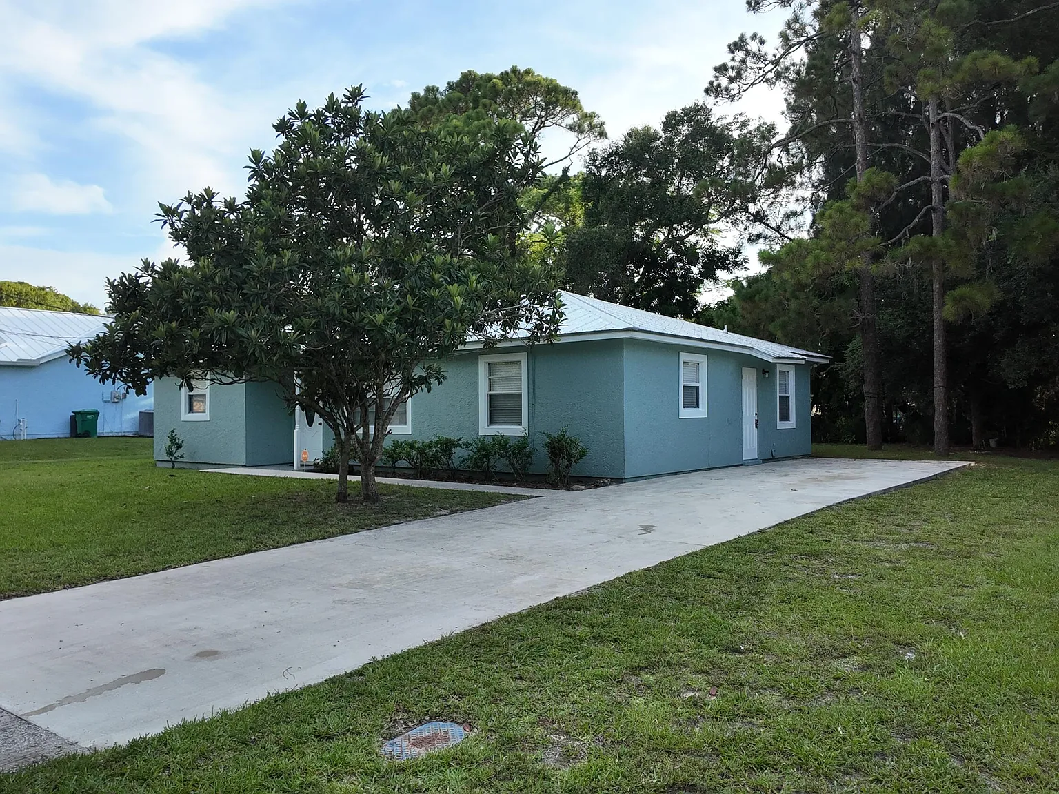 3 bed, 1.5 bath, 1342 sqft, $2,200 — Photo 3