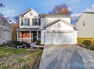 8704 Laurel Run Dr, Charlotte, NC 28269