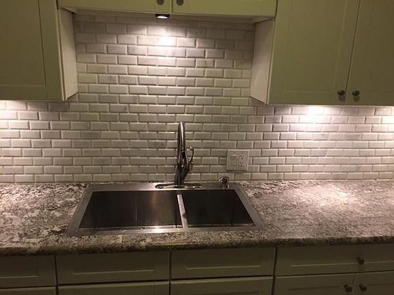 Marble backsplash