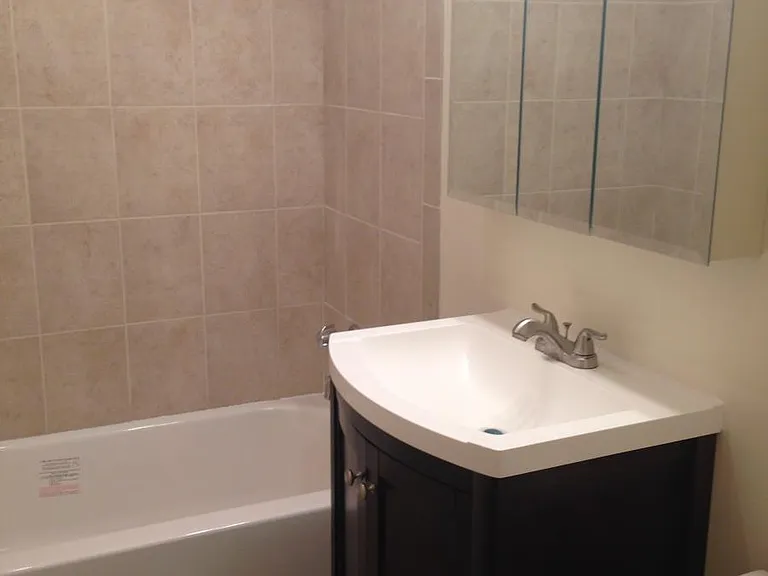 2405 W Balmoral Ave #1C — Photo 8