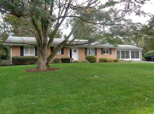 1 N Parkway Ct, Lewistown, PA 17044