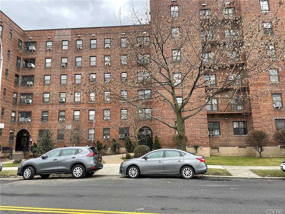 2nd image of 13812 28th Rd APT 1E
