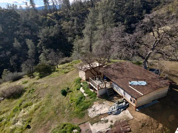 2004 Yolla Bolly Rd, Igo, CA 96047