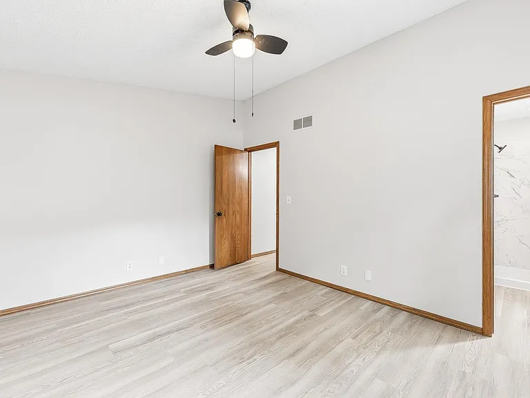 311 N Rutgers St — Photo 13