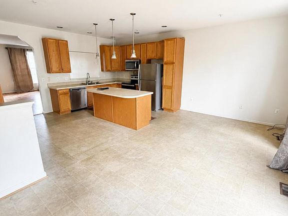 3rd image of 220 Timber View Ct #1