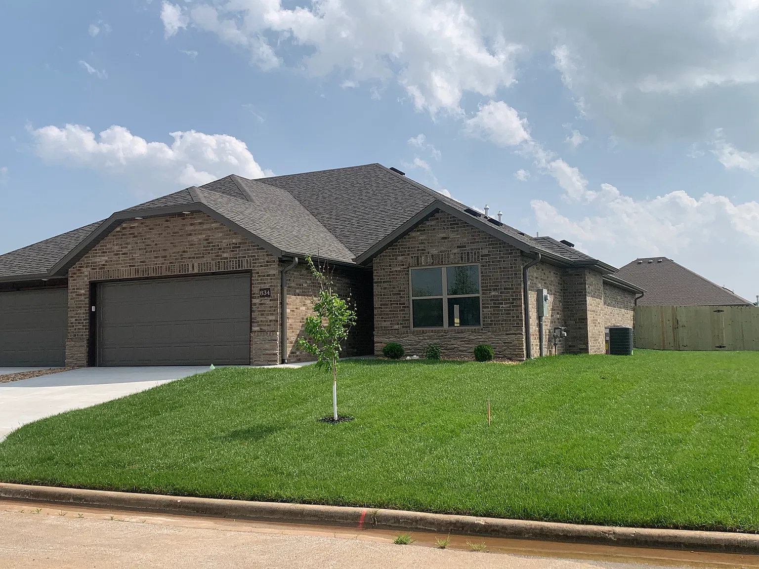 3 bed, 1565 sqft, $2,100 — Photo 1