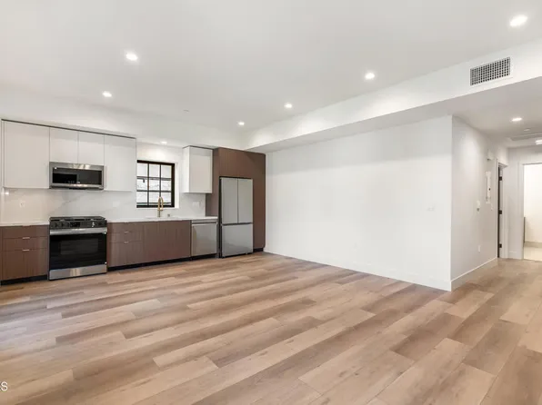 139 S Oak Knoll Ave #304, Pasadena, CA 91101