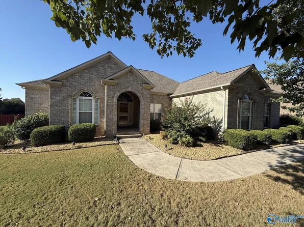 102 Ophelia Cir, Harvest, AL 35749