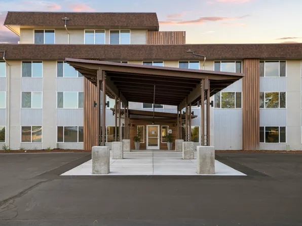 Shasta Place Apartments, 151 N Williams Ave #1B-1Ba-370Sqft, Klamath Falls, OR 97601