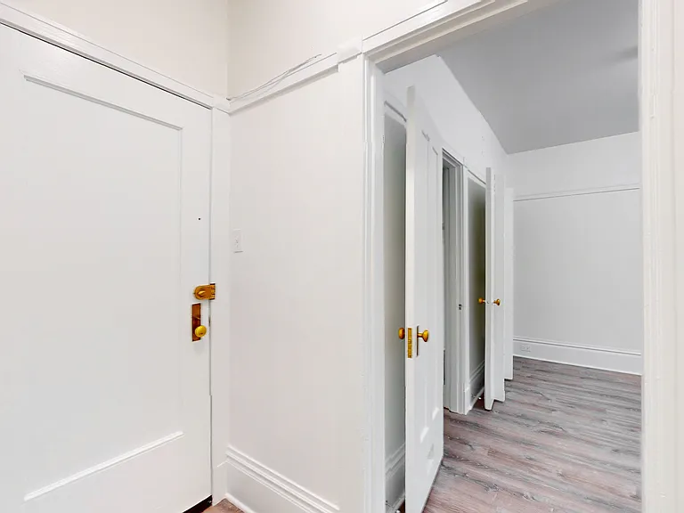 154 Franklin St #206 — Photo 9