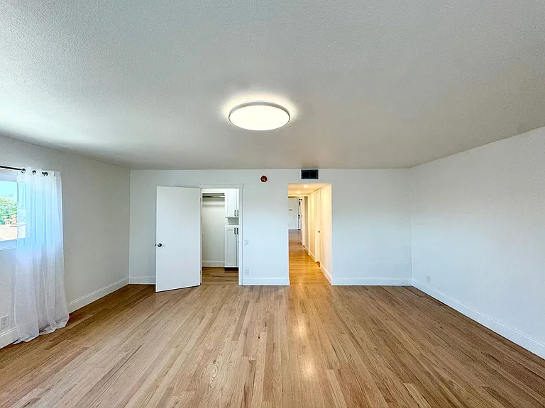 604 E Orange Grove Ave — Photo 53
