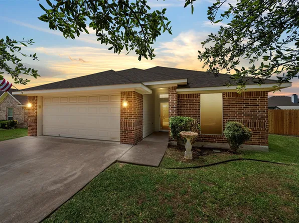 708 Sapphire Blvd, Hewitt, TX 76643