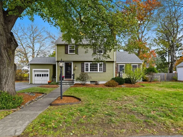 5 Sheffield Rd, Stoneham, MA 02180