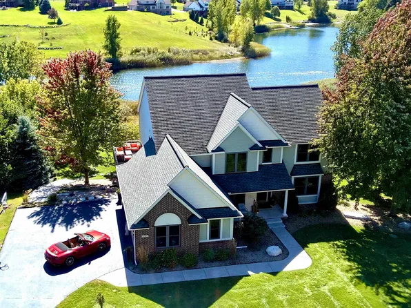 4755 Owasco Ct, Clarkston, MI 48348