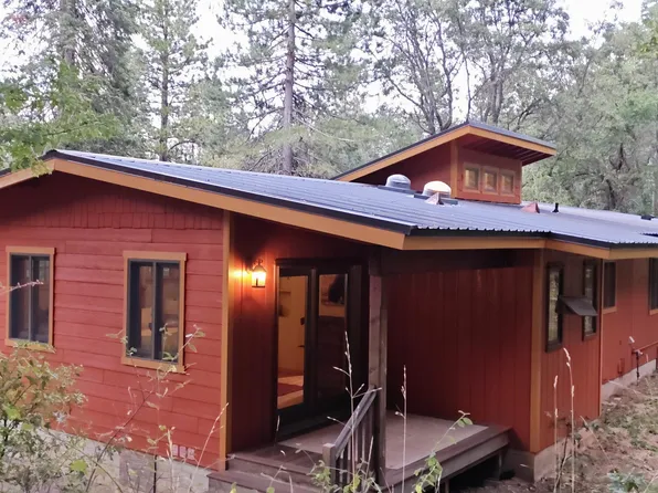 2082 Shady Oak Ln, Crescent Mills, CA 95934