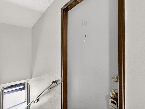 5th image of 13130 SE Powell Blvd APT 15