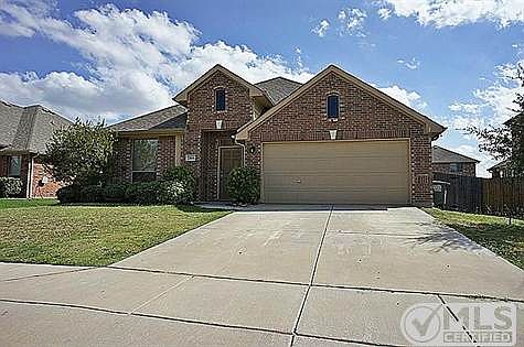 1st image of 2444 Foxwood Ln