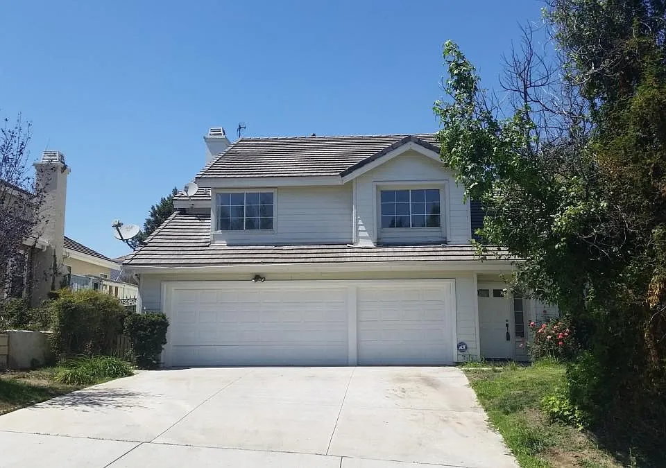 1584 Stoneykirk Dr