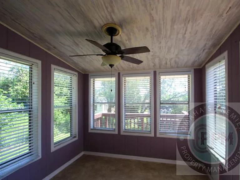 8803 S 143rd St — Photo 11