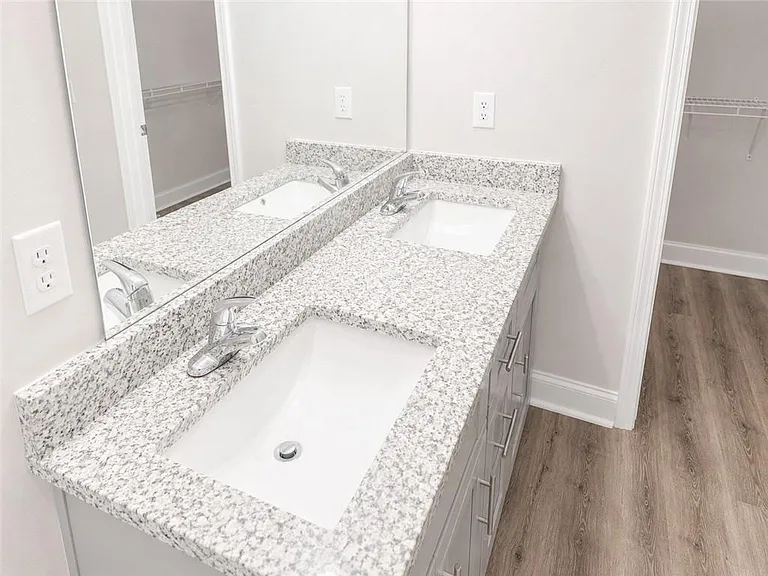 153 Towne Villas Dr #17 — Photo 11