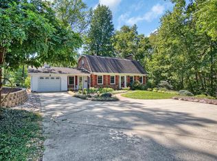 315 E Center St, Troy, IL 62294