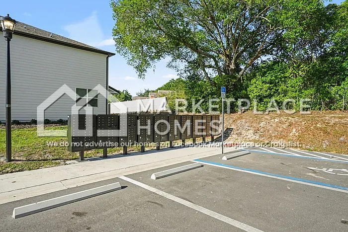 11994 Sylvia St — Photo 26