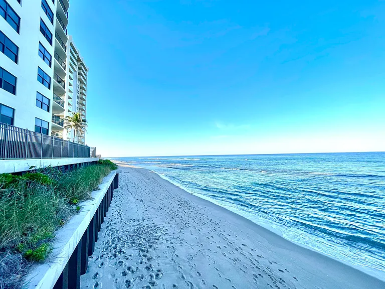 5420 N Ocean Dr #906 — Photo 42