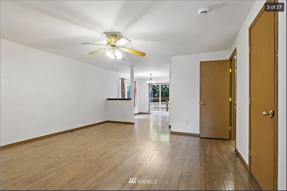 3 bed, 2.5 bath, 1389 sqft, $2,800 — Photo 3