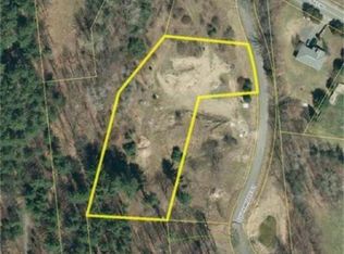 7 S Middle St, Amherst, MA 01002