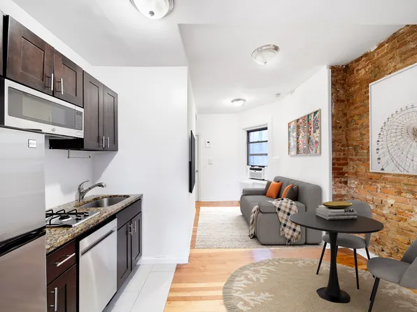 34 Saint Mark's Place image 1 of 4