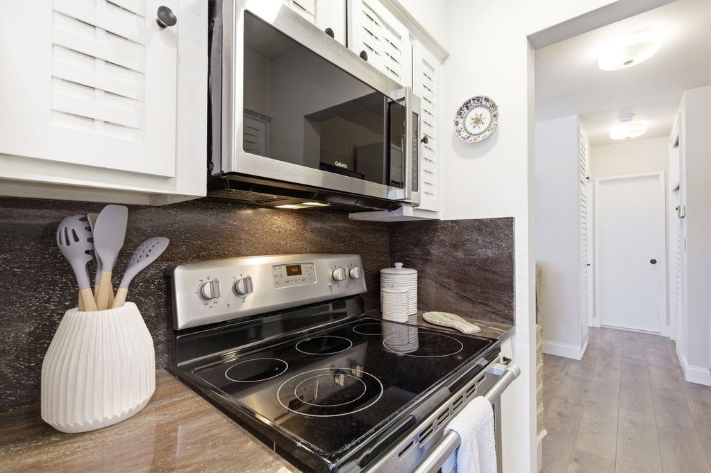 3232 Canal Dr APT 14, photo 8