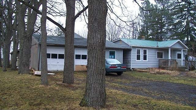 2nd image of 3837 Seneca Rd