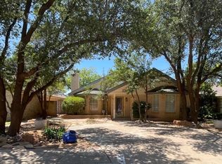 128 Aransas Ave, Levelland, TX 79336