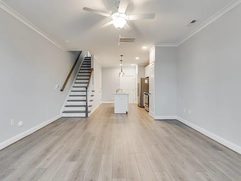 392 Armitage Walk #A — Photo 10