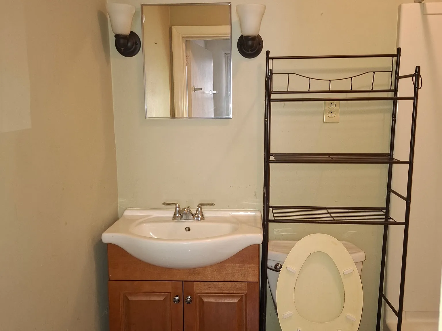 1 bed, $800 — Photo 2