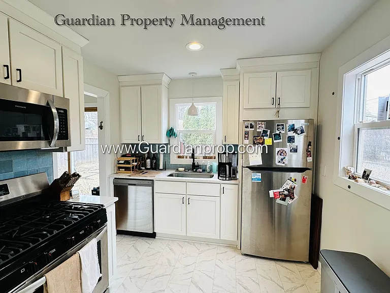 2700 Quentin Ave — Photo 6