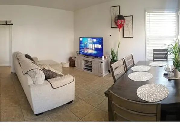 2823 W Vernon Ave, Los Angeles, CA 90008